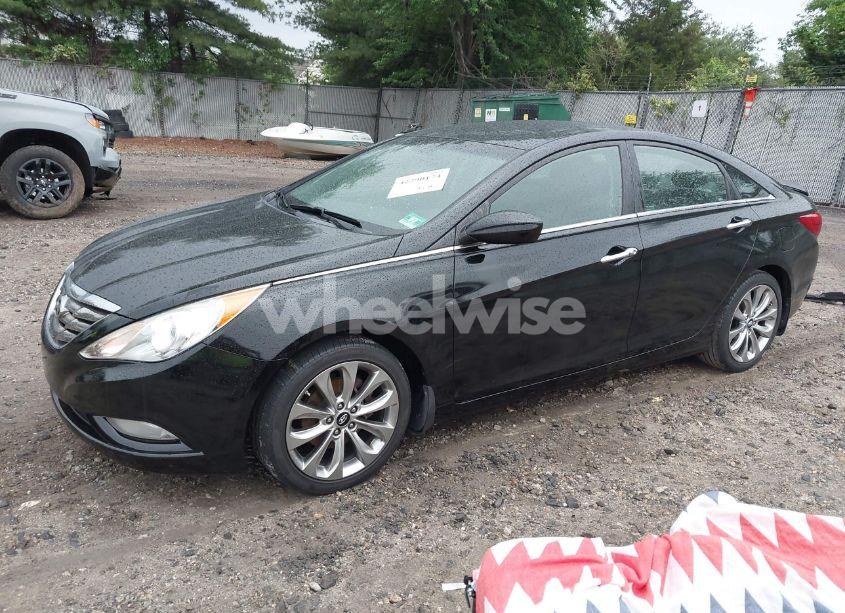 Photo 2 of 2012 Hyundai Sonata SE 2.0T (VIN 5NPEC4AB5CH436953)