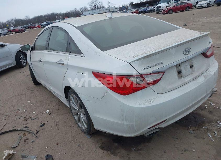 Photo 3 of 2013 Hyundai Sonata SE 2.0T (VIN 5NPEC4AB5DH526203)