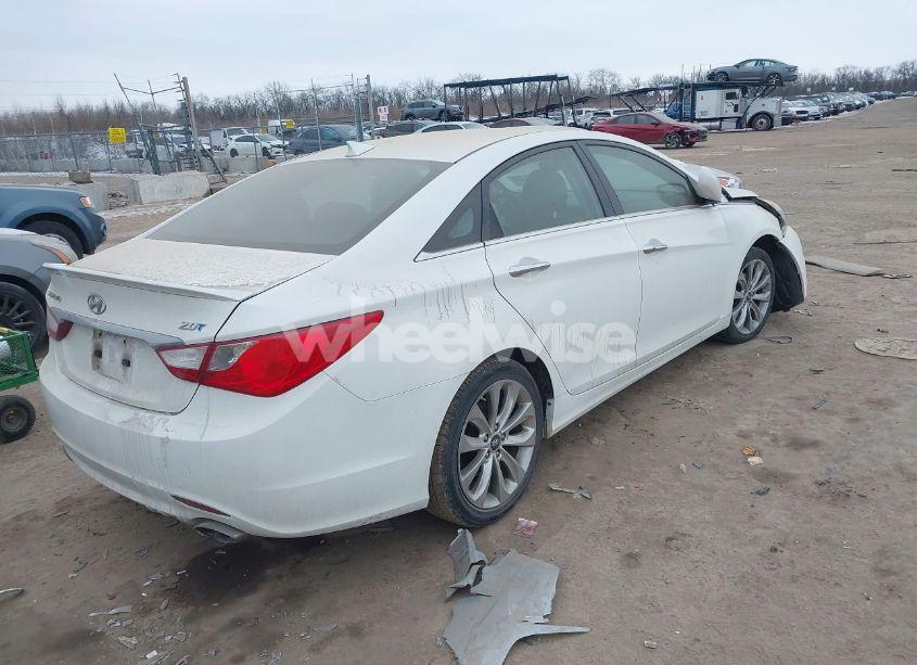 Photo 4 of 2013 Hyundai Sonata SE 2.0T (VIN 5NPEC4AB5DH526203)