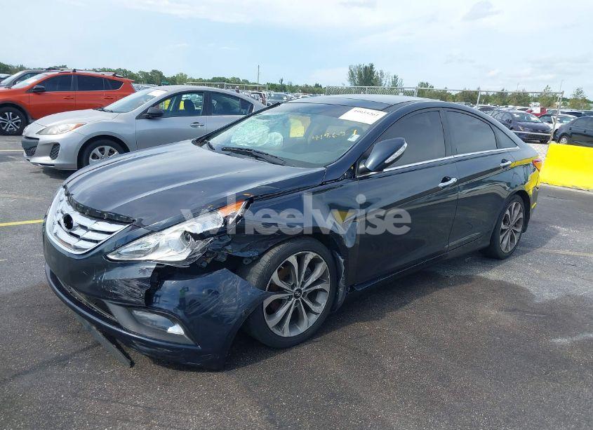 Photo 2 of 2013 Hyundai Sonata LIMITED 2.0T (VIN 5NPEC4AB5DH686372)