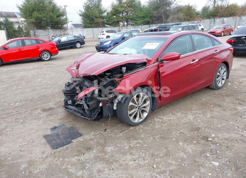 Photo 2 of 2013 Hyundai Sonata SE 2.0T (VIN 5NPEC4AB5DH739670)