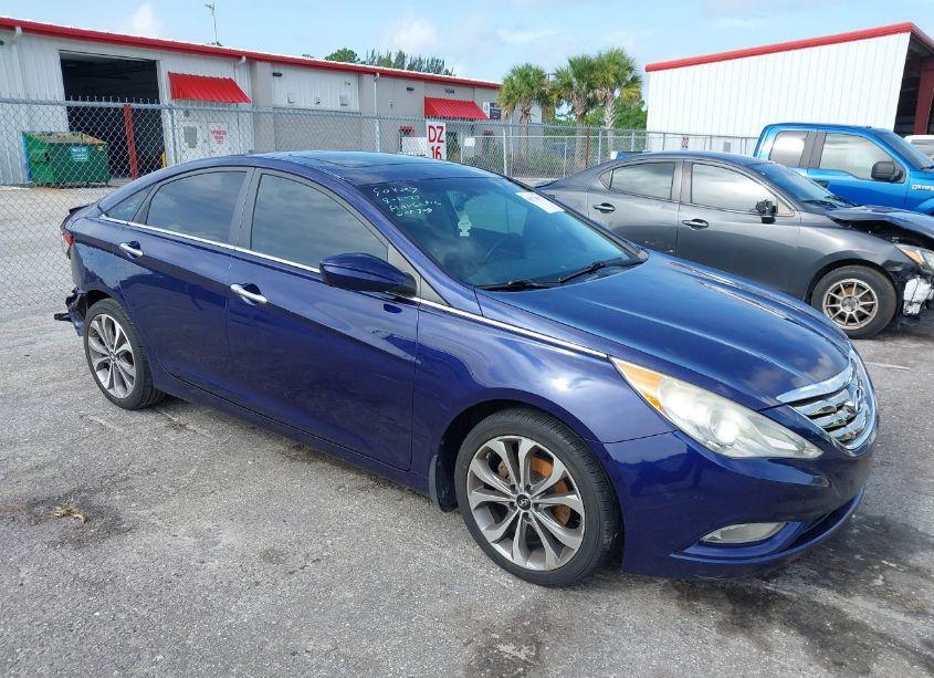 2013 Hyundai Sonata SE 2.0T (VIN 5NPEC4AB5DH759921) main photo