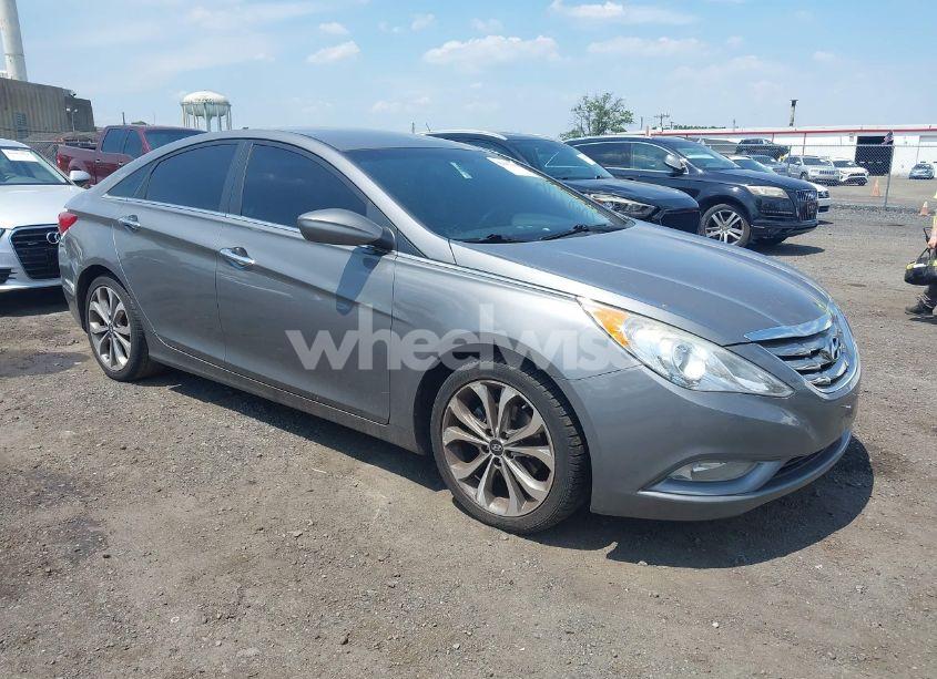 2013 Hyundai Sonata SE 2.0T (VIN 5NPEC4AB5DH802458) main photo