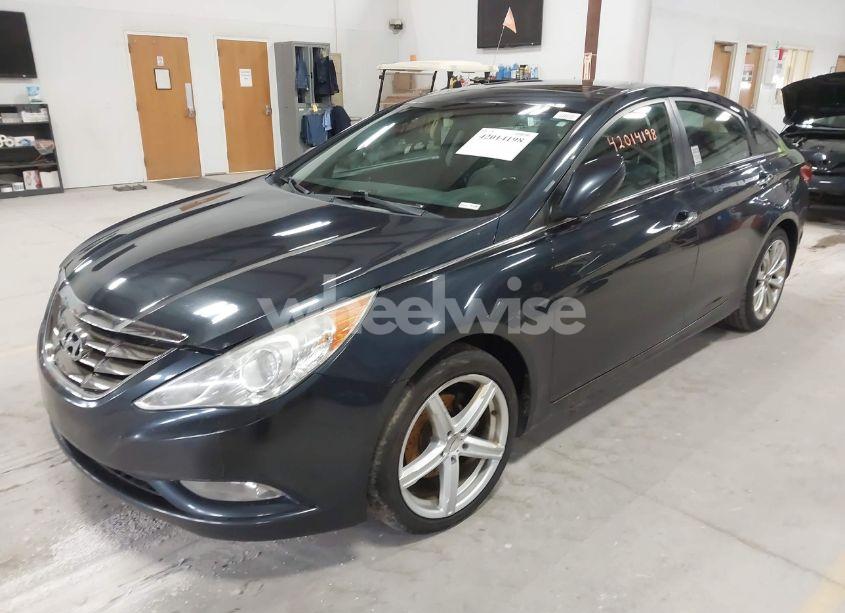 Photo 2 of 2011 Hyundai Sonata SE 2.0T (VIN 5NPEC4AB6BH260039)