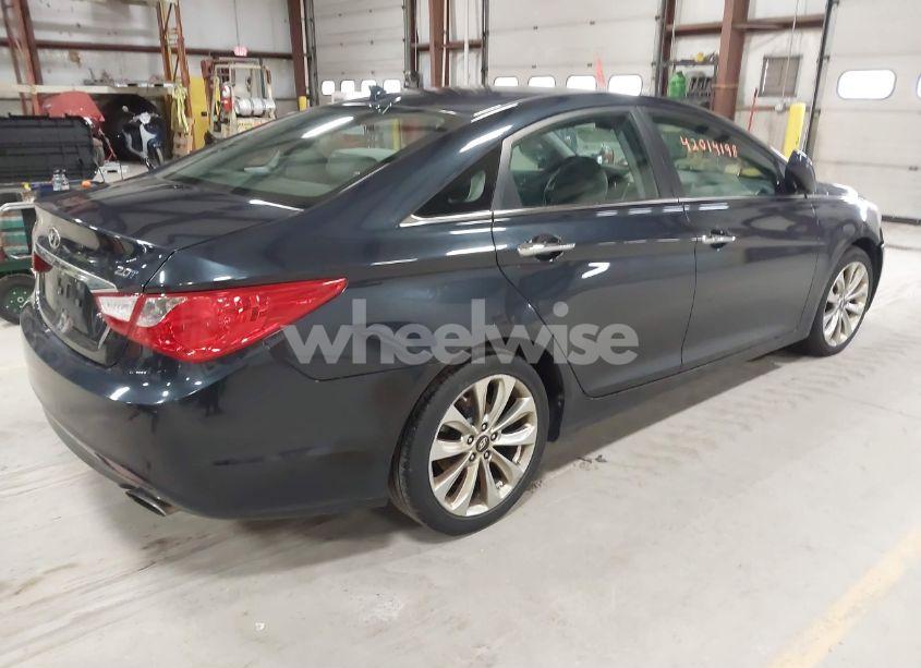 Photo 4 of 2011 Hyundai Sonata SE 2.0T (VIN 5NPEC4AB6BH260039)