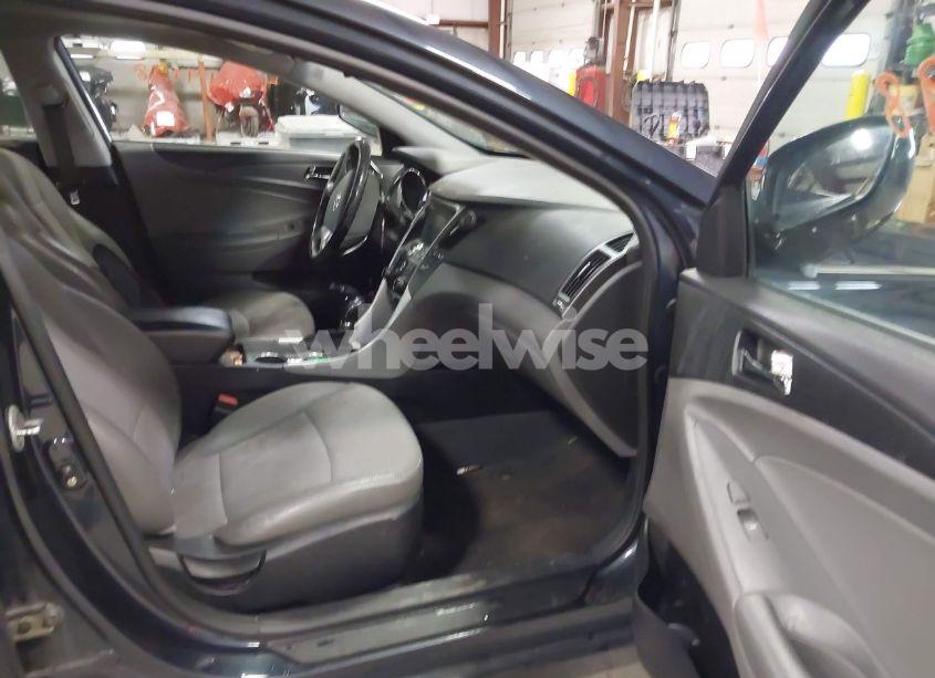 Photo 5 of 2011 Hyundai Sonata SE 2.0T (VIN 5NPEC4AB6BH260039)