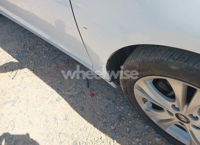 Photo 12 of 2011 Hyundai Sonata LIMITED 2.0T (VIN 5NPEC4AB6BH299049)