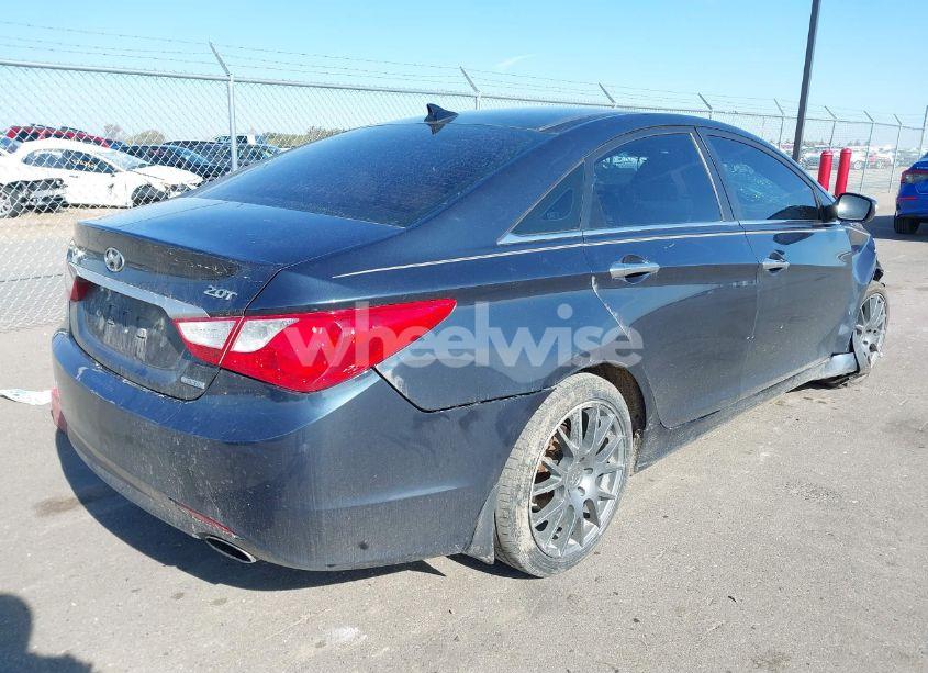 Photo 4 of 2013 Hyundai Sonata LIMITED 2.0T (VIN 5NPEC4AB6DH550042)