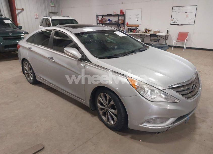 2013 Hyundai Sonata LIMITED 2.0T (VIN 5NPEC4AB6DH687028) main photo