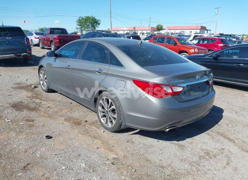 Photo 3 of 2013 Hyundai Sonata SE 2.0T (VIN 5NPEC4AB6DH746398)