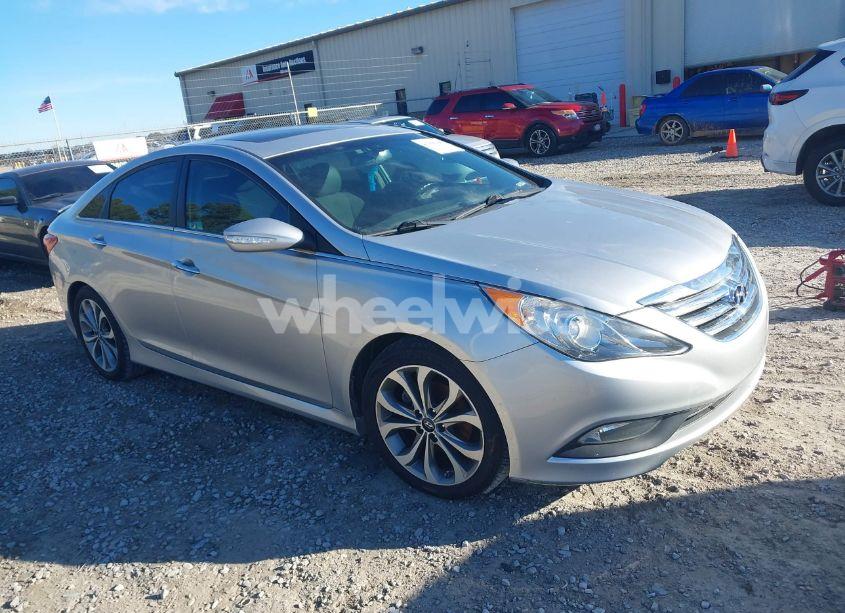 2014 Hyundai Sonata SE 2.0T (VIN 5NPEC4AB6EH840640) main photo