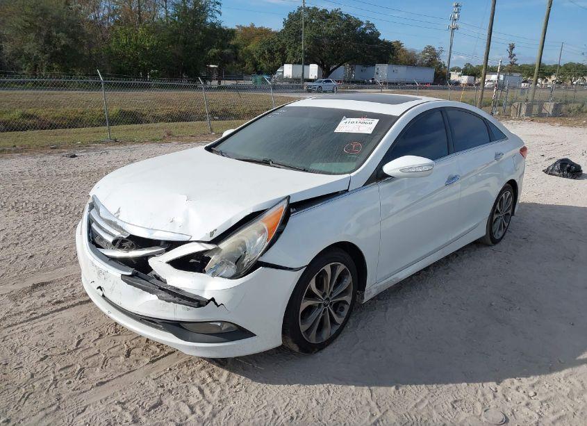 Photo 2 of 2014 Hyundai Sonata SE 2.0T (VIN 5NPEC4AB6EH871046)