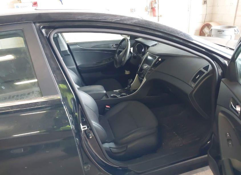 Photo 5 of 2011 Hyundai Sonata SE 2.0T (VIN 5NPEC4AB7BH190986)