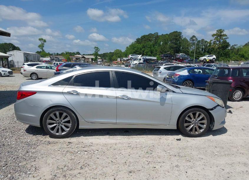 Photo 13 of 2011 Hyundai Sonata SE 2.0T (VIN 5NPEC4AB7BH212159)