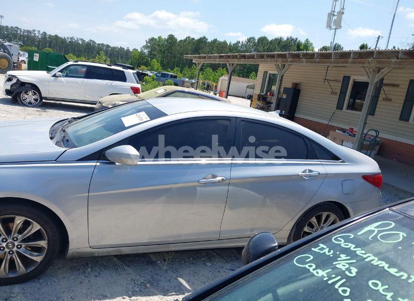 Photo 14 of 2011 Hyundai Sonata SE 2.0T (VIN 5NPEC4AB7BH212159)