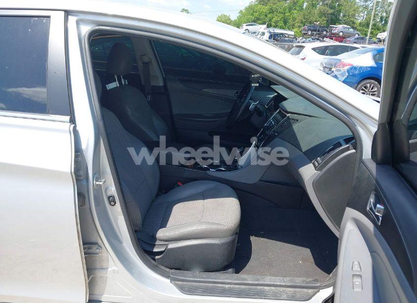 Photo 5 of 2011 Hyundai Sonata SE 2.0T (VIN 5NPEC4AB7BH212159)