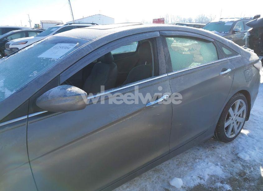 Photo 13 of 2012 Hyundai Sonata SE 2.0T (VIN 5NPEC4AB7CH471638)