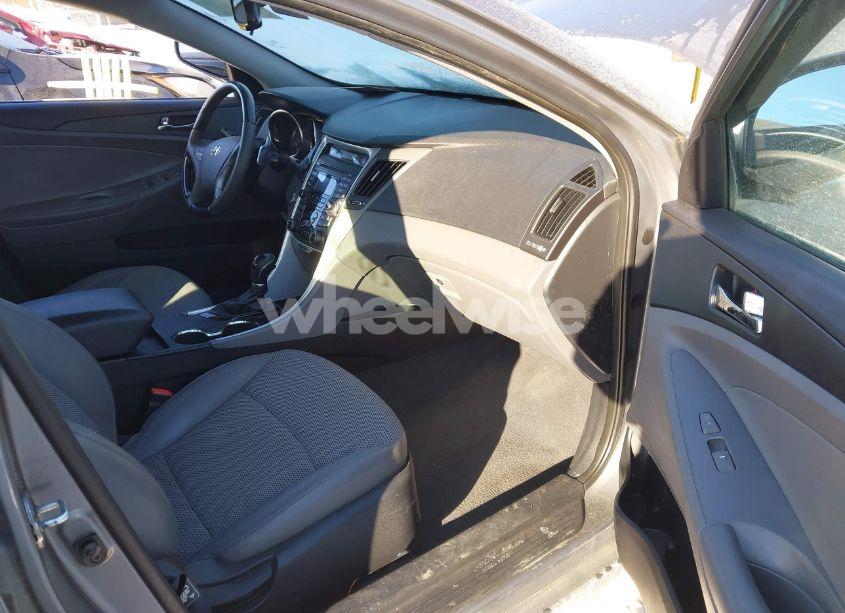 Photo 5 of 2012 Hyundai Sonata SE 2.0T (VIN 5NPEC4AB7CH471638)