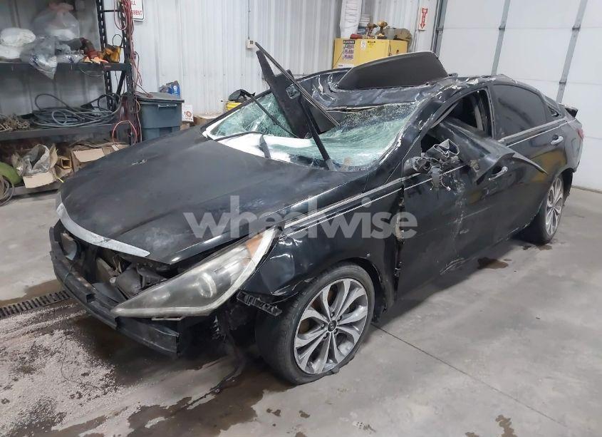 Photo 2 of 2013 Hyundai Sonata LIMITED 2.0T (VIN 5NPEC4AB7DH585432)