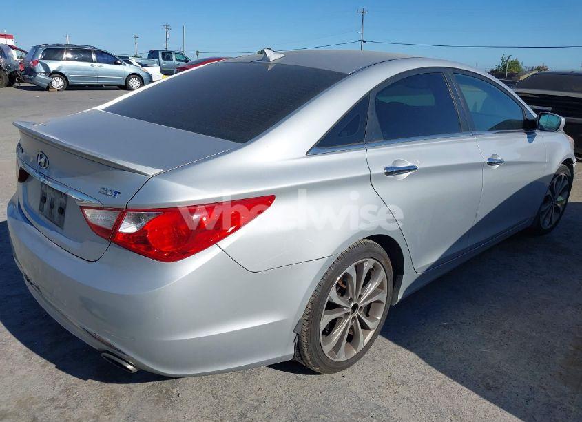 Photo 4 of 2013 Hyundai Sonata SE 2.0T (VIN 5NPEC4AB7DH640090)