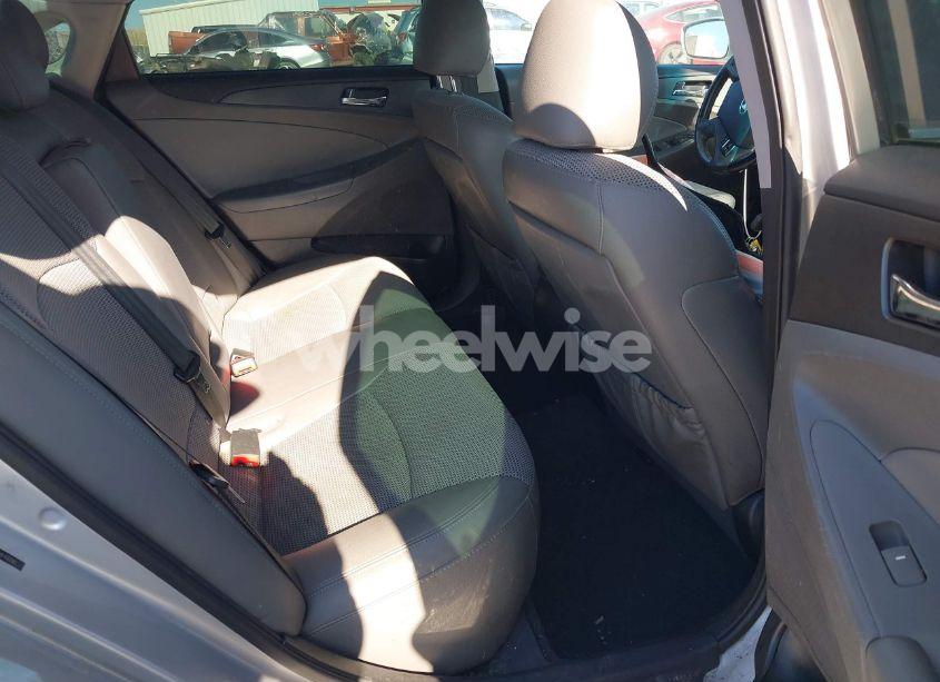 Photo 8 of 2013 Hyundai Sonata SE 2.0T (VIN 5NPEC4AB7DH640090)