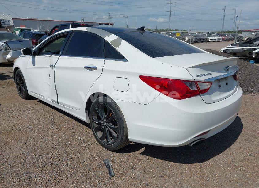 Photo 3 of 2013 Hyundai Sonata LIMITED 2.0T (VIN 5NPEC4AB7DH671159)