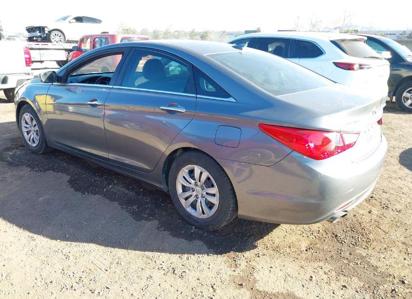 Photo 3 of 2013 Hyundai Sonata SE 2.0T (VIN 5NPEC4AB7DH737788)
