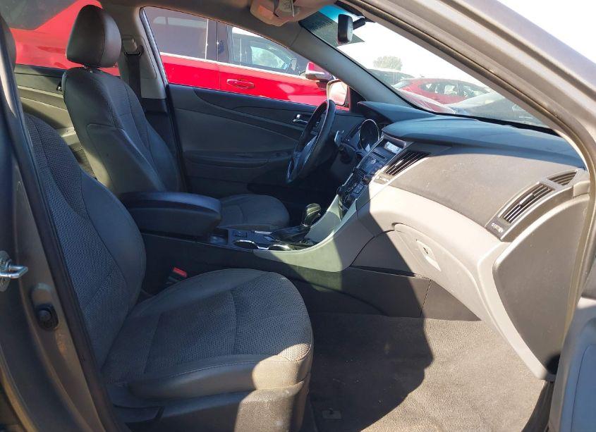 Photo 5 of 2013 Hyundai Sonata SE 2.0T (VIN 5NPEC4AB7DH737788)