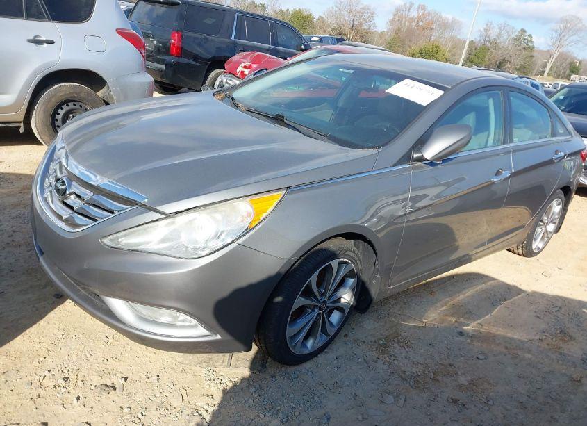 Photo 2 of 2013 Hyundai Sonata SE 2.0T (VIN 5NPEC4AB7DH785016)
