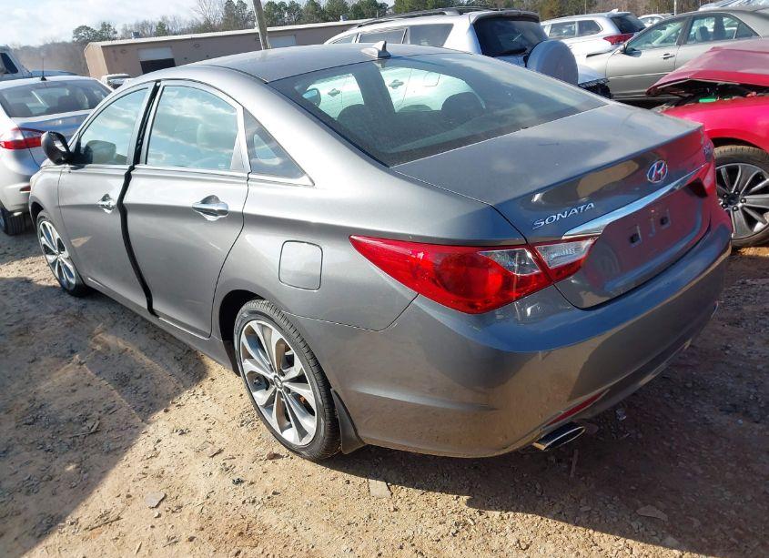 Photo 3 of 2013 Hyundai Sonata SE 2.0T (VIN 5NPEC4AB7DH785016)