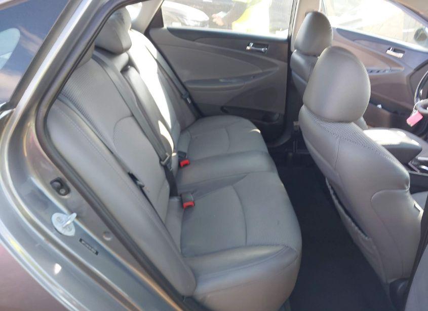 Photo 8 of 2013 Hyundai Sonata SE 2.0T (VIN 5NPEC4AB7DH785016)