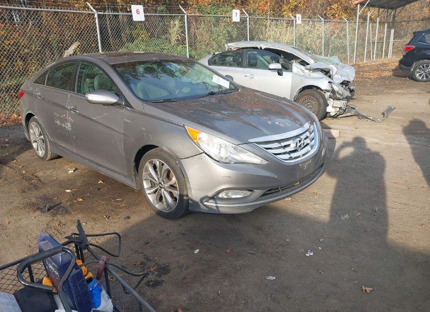 2014 Hyundai Sonata SE 2.0T (VIN 5NPEC4AB7EH879172) main photo