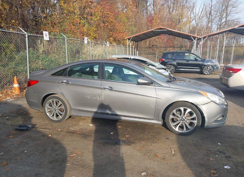 Photo 13 of 2014 Hyundai Sonata SE 2.0T (VIN 5NPEC4AB7EH879172)