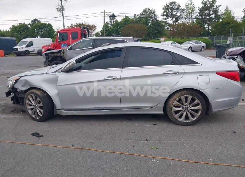 Photo 13 of 2011 Hyundai Sonata LIMITED 2.0T (VIN 5NPEC4AB8BH242013)