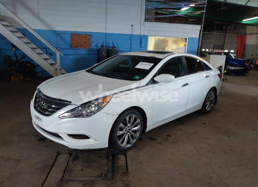 Photo 2 of 2012 Hyundai Sonata SE 2.0T (VIN 5NPEC4AB8CH426224)