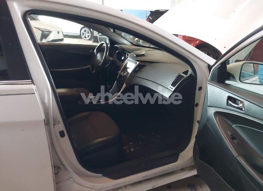 Photo 5 of 2012 Hyundai Sonata SE 2.0T (VIN 5NPEC4AB8CH426224)