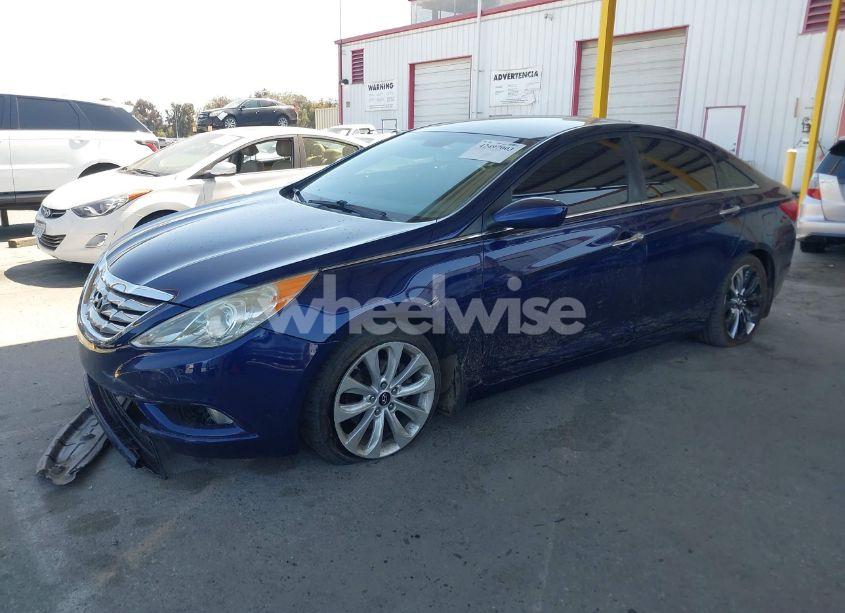 Photo 2 of 2012 Hyundai Sonata SE 2.0T (VIN 5NPEC4AB8CH443895)