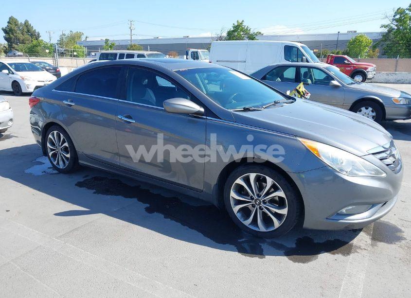 2013 Hyundai Sonata SE 2.0T (VIN 5NPEC4AB8DH618423) main photo