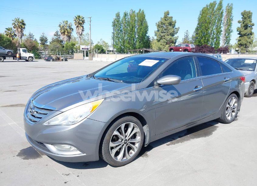 Photo 6 of 2013 Hyundai Sonata SE 2.0T (VIN 5NPEC4AB8DH618423)