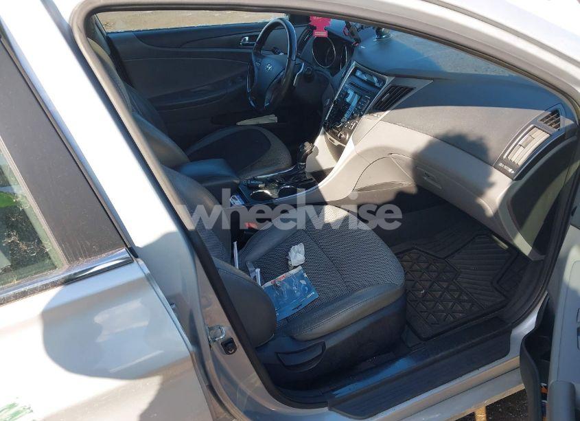 Photo 5 of 2011 Hyundai Sonata SE 2.0T (VIN 5NPEC4AB9BH161022)