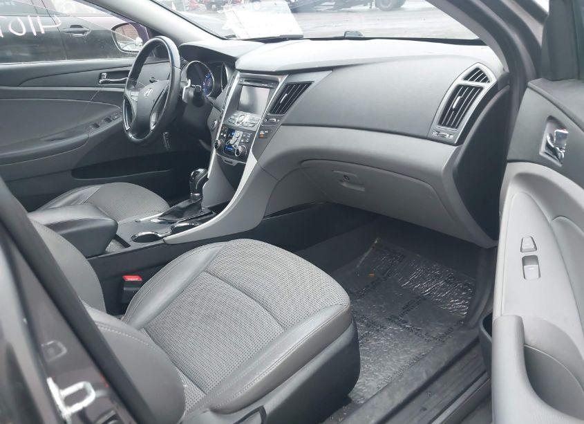 Photo 5 of 2011 Hyundai Sonata SE 2.0T (VIN 5NPEC4AB9BH205777)