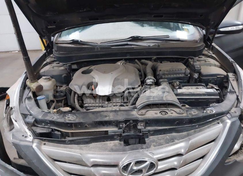 Photo 10 of 2011 Hyundai Sonata LIMITED 2.0T (VIN 5NPEC4AB9BH278972)