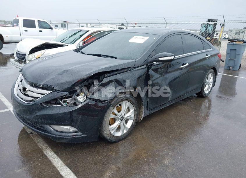 Photo 2 of 2011 Hyundai Sonata LIMITED 2.0T (VIN 5NPEC4AB9BH293522)