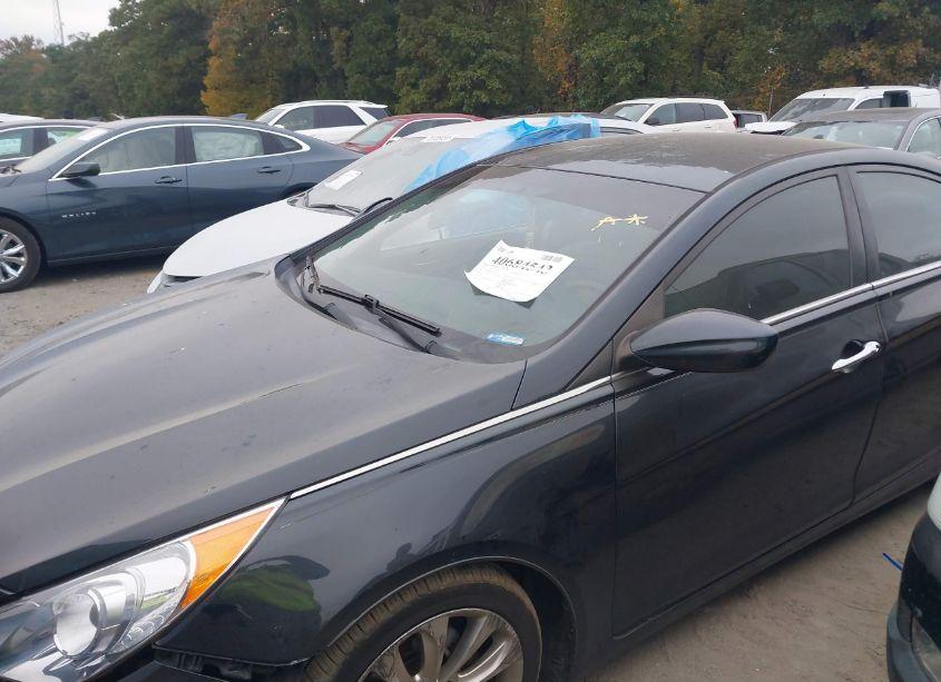 Photo 2 of 2012 Hyundai Sonata SE 2.0T (VIN 5NPEC4AB9CH425356)