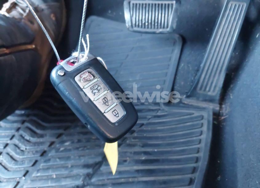 Photo 11 of 2013 Hyundai Sonata SE 2.0T (VIN 5NPEC4AB9DH531193)