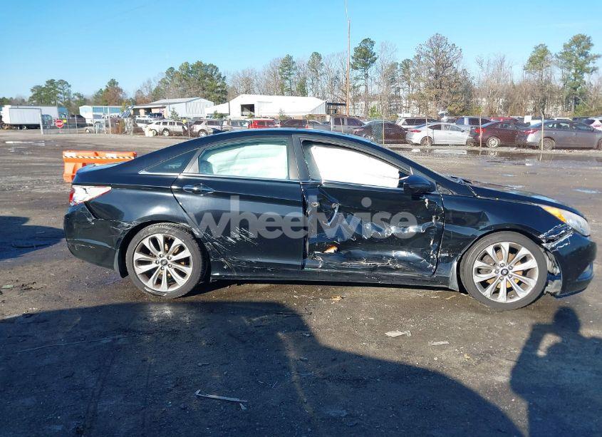 Photo 13 of 2013 Hyundai Sonata SE 2.0T (VIN 5NPEC4AB9DH531193)