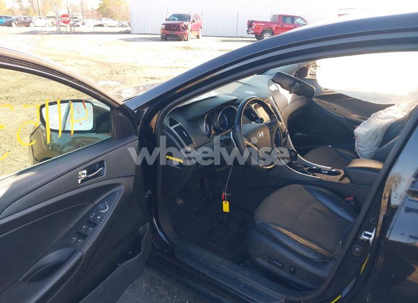 Photo 5 of 2013 Hyundai Sonata SE 2.0T (VIN 5NPEC4AB9DH531193)