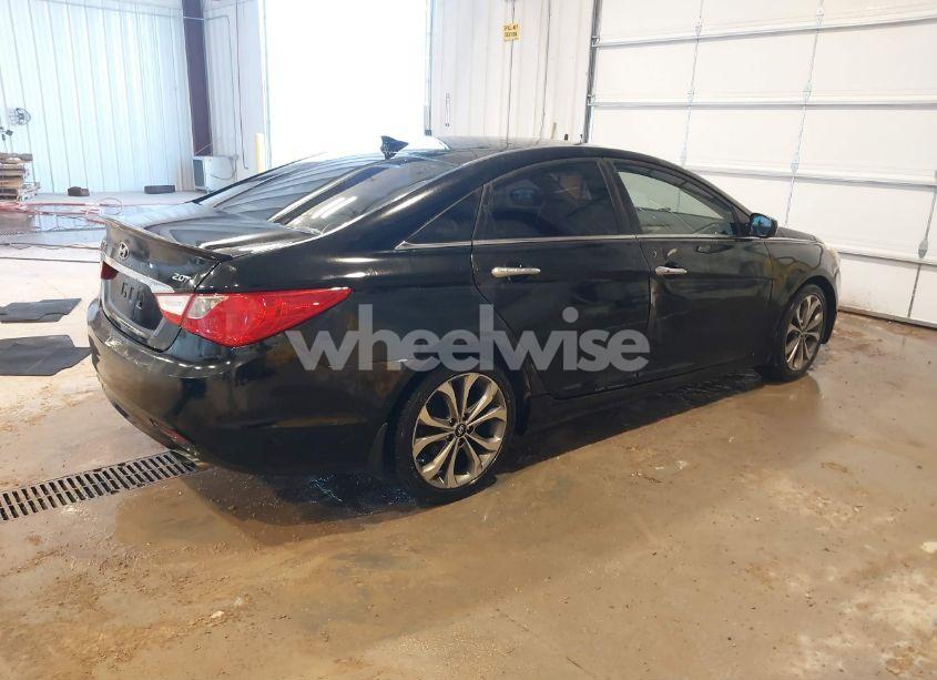 Photo 4 of 2013 Hyundai Sonata SE 2.0T (VIN 5NPEC4AB9DH584167)