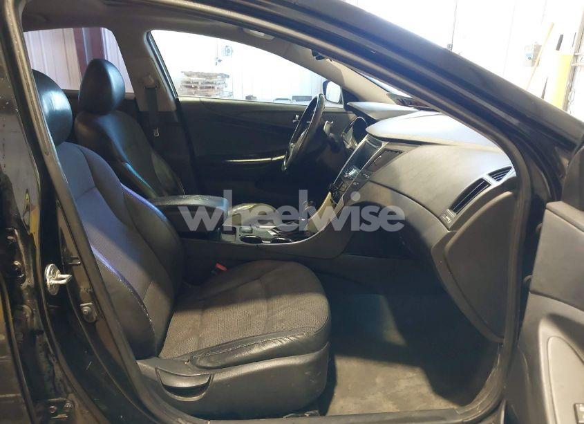 Photo 5 of 2013 Hyundai Sonata SE 2.0T (VIN 5NPEC4AB9DH584167)