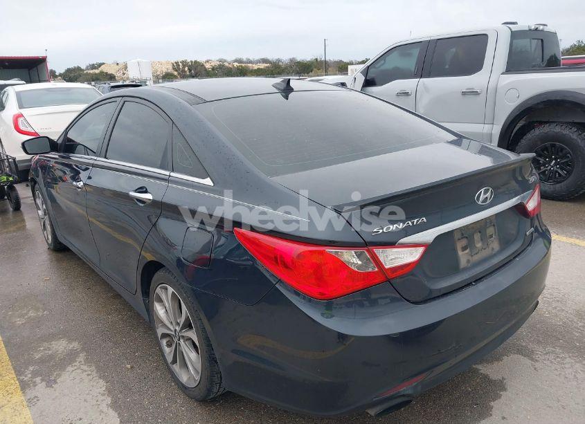 Photo 3 of 2013 Hyundai Sonata LIMITED 2.0T (VIN 5NPEC4AB9DH675553)